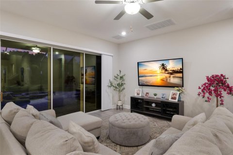 Villa ou maison à vendre à Lakewood Ranch, Floride: 8 chambres, 478.54 m2 № 2148097 - photo 12