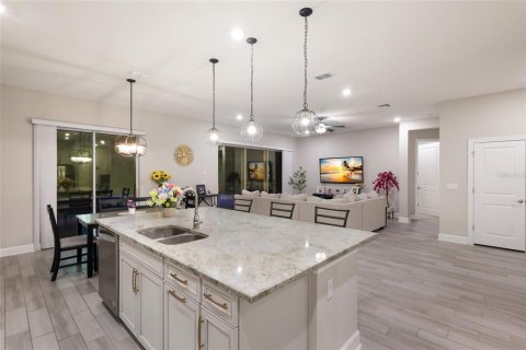 Villa ou maison à vendre à Lakewood Ranch, Floride: 8 chambres, 478.54 m2 № 2148097 - photo 15