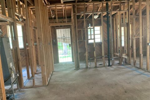 House in Tampa, Florida 2 bedrooms, 96.62 sq.m. № 1835920 - photo 5