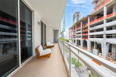 Condo in Miami, Florida, 1 bedroom № 2153659 - photo 23