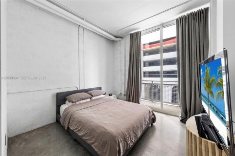 Condo in Miami, Florida, 1 bedroom № 2153659 - photo 14