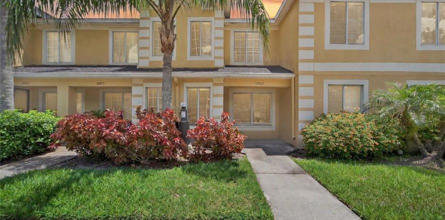 Adosado en Riverview, Florida 2 dormitorios, 142.33 m2 № 1841432