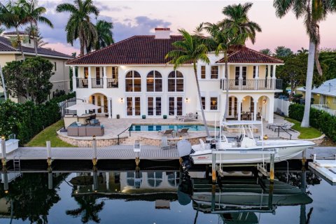 House in Lighthouse Point, Florida 5 bedrooms, 414.9 sq.m. № 2082148 - photo 2