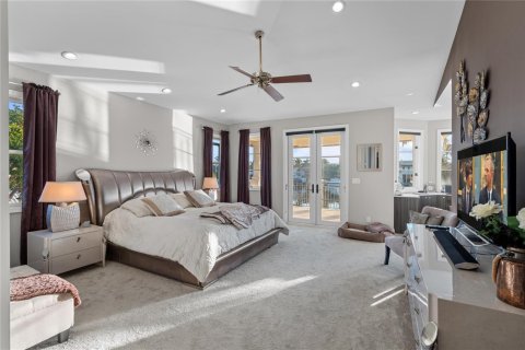 House in Lighthouse Point, Florida 5 bedrooms, 414.9 sq.m. № 2082148 - photo 23