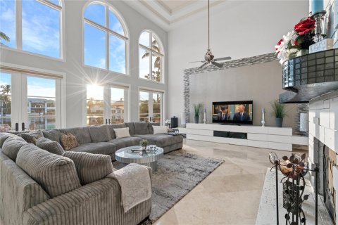 House in Lighthouse Point, Florida 5 bedrooms, 414.9 sq.m. № 2082148 - photo 10