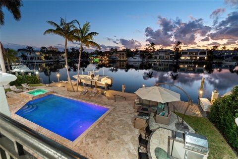 House in Lighthouse Point, Florida 5 bedrooms, 414.9 sq.m. № 2082148 - photo 6