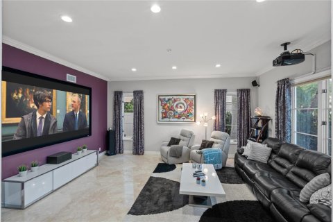 House in Lighthouse Point, Florida 5 bedrooms, 414.9 sq.m. № 2082148 - photo 19