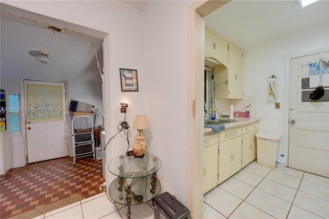 Villa ou maison à vendre à Miami, Floride: 2 chambres, 136.57 m2 № 1947563 - photo 15