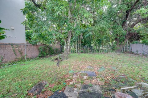 Villa ou maison à vendre à Miami, Floride: 2 chambres, 136.57 m2 № 1947563 - photo 26