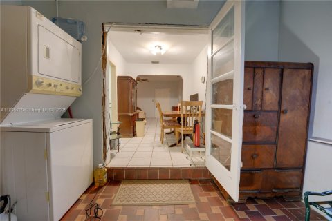 Villa ou maison à vendre à Miami, Floride: 2 chambres, 136.57 m2 № 1947563 - photo 24