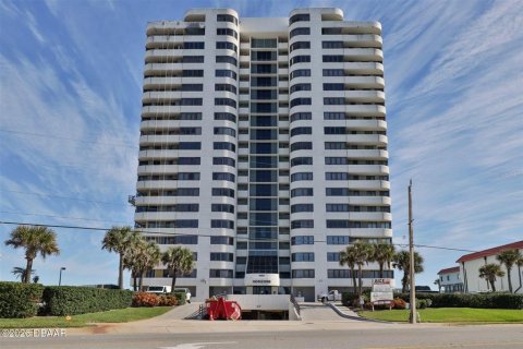 Condominio en Daytona Beach, Florida, 3 dormitorios № 2231331