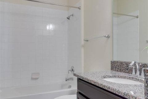 House in Clermont, Florida 2 bedrooms, 139.63 sq.m. № 1426140 - photo 20