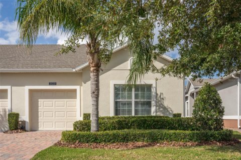 House in Clermont, Florida 2 bedrooms, 139.63 sq.m. № 1426140 - photo 1
