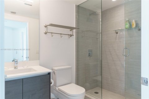 Condominio en alquiler en Sunny Isles Beach, Florida, 3 dormitorios, 175.77 m2 № 2015006 - foto 17