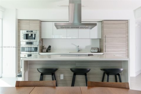 Condominio en alquiler en Sunny Isles Beach, Florida, 3 dormitorios, 175.77 m2 № 2015006 - foto 5