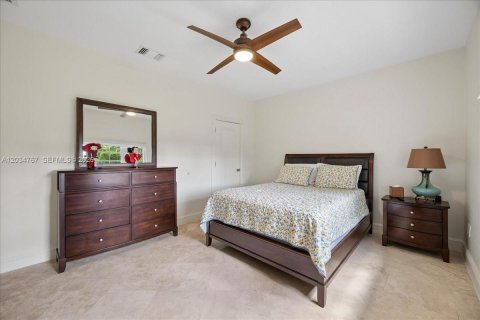 Villa ou maison à vendre à Miami, Floride: 5 chambres, 365.76 m2 № 2084219 - photo 30