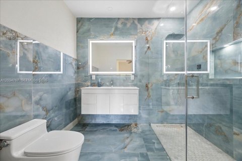 Villa ou maison à vendre à Miami, Floride: 5 chambres, 365.76 m2 № 2084219 - photo 26