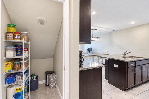 Touwnhouse à vendre à DeBary, Floride: 3 chambres, 143.81 m2 № 2373699 - photo 6