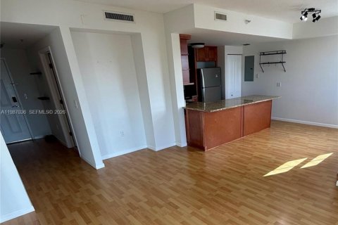 Купить кондоминиум в Майами, Флорида 1 спальня, 77.2м2, № 2047694 - фото 12