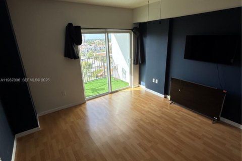 Купить кондоминиум в Майами, Флорида 1 спальня, 77.2м2, № 2047694 - фото 9