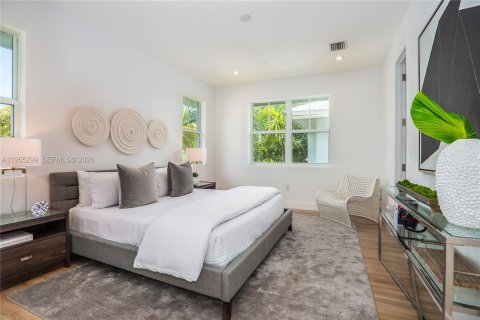 Casa en venta en Coral Gables, Florida, 4 dormitorios, 281.59 m2 № 2009515 - foto 7