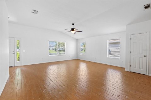 Casa en venta en The Villages, Florida, 3 dormitorios, 151.52 m2 № 1691078 - foto 3