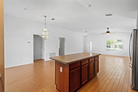 Casa en venta en The Villages, Florida, 3 dormitorios, 151.52 m2 № 1691078 - foto 11