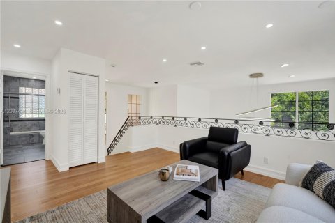 Villa ou maison à louer à Hollywood, Floride: 4 chambres, 200.95 m2 № 2086288 - photo 27