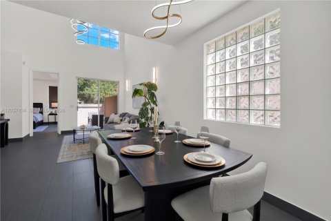 Villa ou maison à louer à Hollywood, Floride: 4 chambres, 200.95 m2 № 2086288 - photo 6