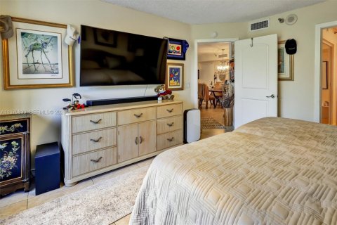 Купить кондоминиум в Авентура, Флорида 2 спальни, 125.7м2, № 2040857 - фото 16