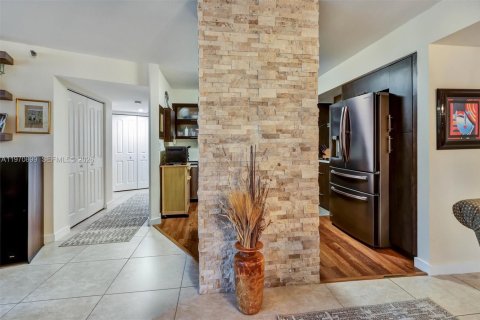 Купить кондоминиум в Авентура, Флорида 2 спальни, 125.7м2, № 2040857 - фото 13