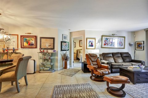 Купить кондоминиум в Авентура, Флорида 2 спальни, 125.7м2, № 2040857 - фото 7