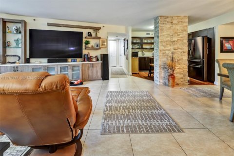 Купить кондоминиум в Авентура, Флорида 2 спальни, 125.7м2, № 2040857 - фото 4