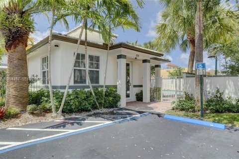 Купить таунхаус в Помпано-Бич, Флорида 3 спальни, 174.84м2, № 2055840 - фото 23