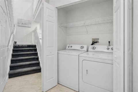 Купить таунхаус в Помпано-Бич, Флорида 3 спальни, 174.84м2, № 2055840 - фото 16