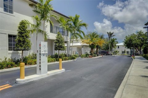 Купить таунхаус в Помпано-Бич, Флорида 3 спальни, 174.84м2, № 2055840 - фото 27