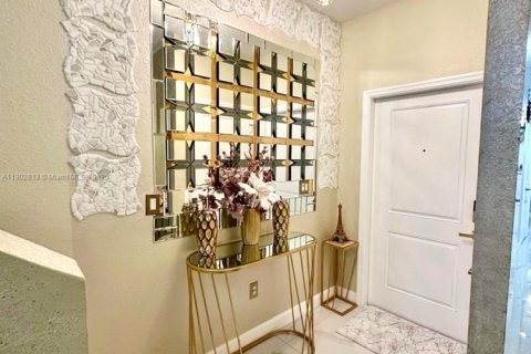 Townhouse in Florida City, Florida 3 bedrooms № 1954240 - photo 27