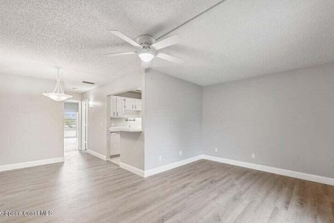 Condominio en venta en Vero Beach, Florida, 1 dormitorio, 58.53 m2 № 2241643 - foto 6
