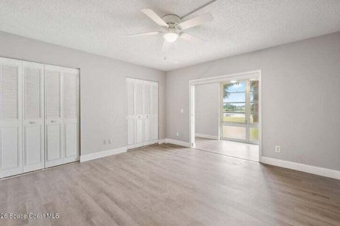 Condominio en venta en Vero Beach, Florida, 1 dormitorio, 58.53 m2 № 2241643 - foto 5