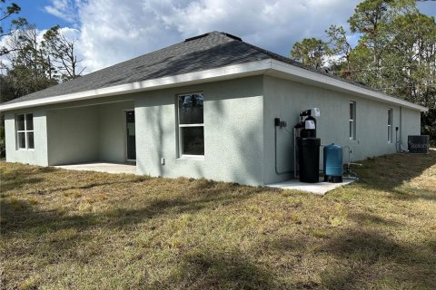 House in North Port, Florida 3 bedrooms, 170.48 sq.m. № 1374598 - photo 5