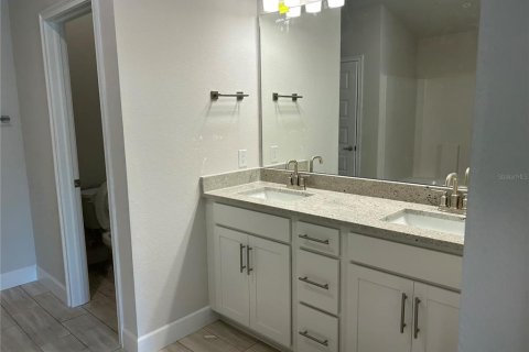 House in North Port, Florida 3 bedrooms, 170.48 sq.m. № 1374598 - photo 12