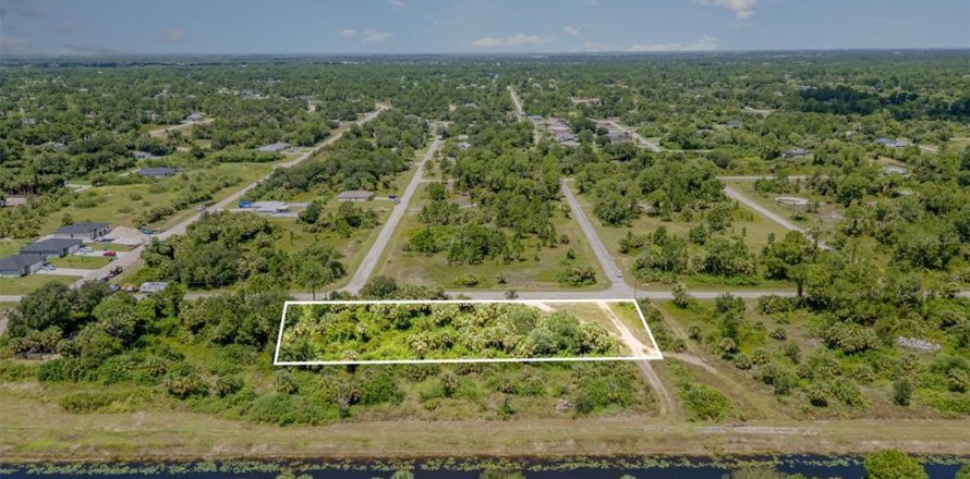 Terreno en Lehigh Acres, Florida № 1884072
