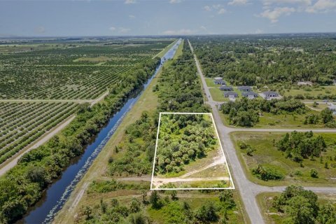 Terreno en venta en Lehigh Acres, Florida № 1884072 - foto 4