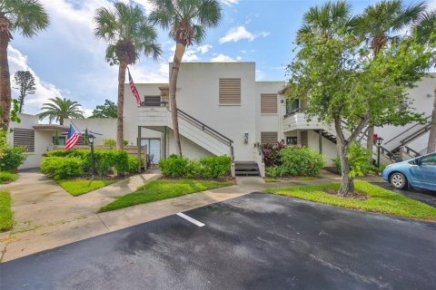 Condo in Bradenton, Florida, 2 bedrooms  № 1904202 - photo 1