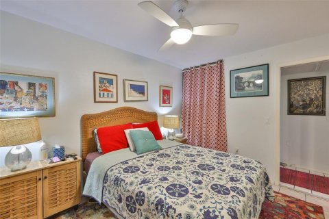 Condo in Bradenton, Florida, 2 bedrooms  № 1904202 - photo 5