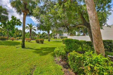 Condo in Bradenton, Florida, 2 bedrooms  № 1904202 - photo 30