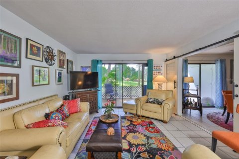 Condo in Bradenton, Florida, 2 bedrooms  № 1904202 - photo 12