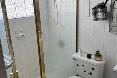 Villa ou maison à vendre à Hialeah, Floride: 3 chambres, 180.23 m2 № 1933610 - photo 7