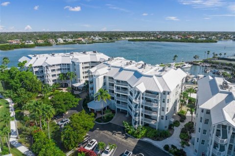 Condominio en venta en Sarasota, Florida, 2 dormitorios, 177.91 m2 № 2093917 - foto 2