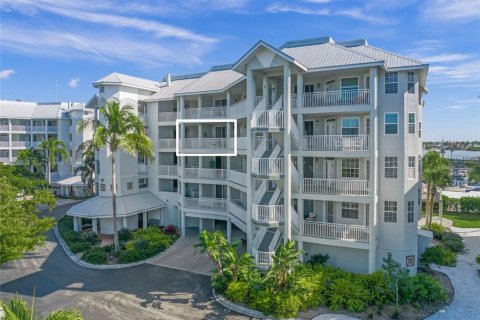 Condominio en venta en Sarasota, Florida, 2 dormitorios, 177.91 m2 № 2093917 - foto 3